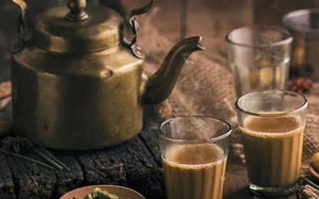 Metal teapot placed on the fuoco or on with fornello.